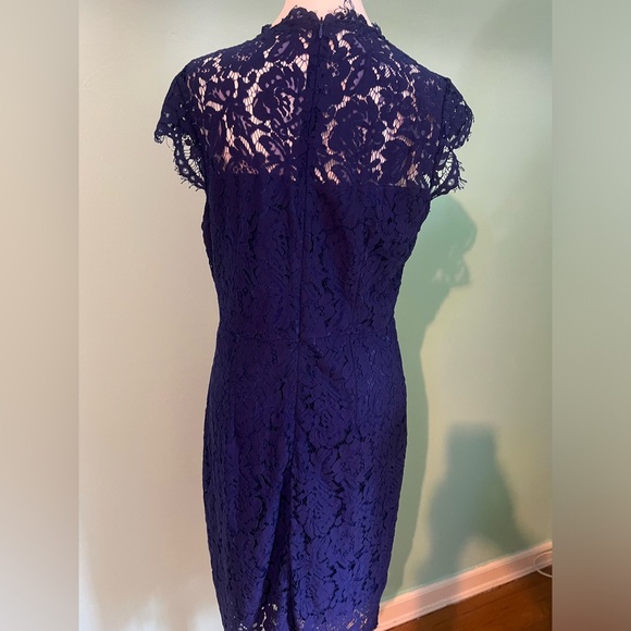 Royal Sleeveless Lace Floral Elegant Cocktail Dress Crew Neck Knee Length - Picture 2 of 3